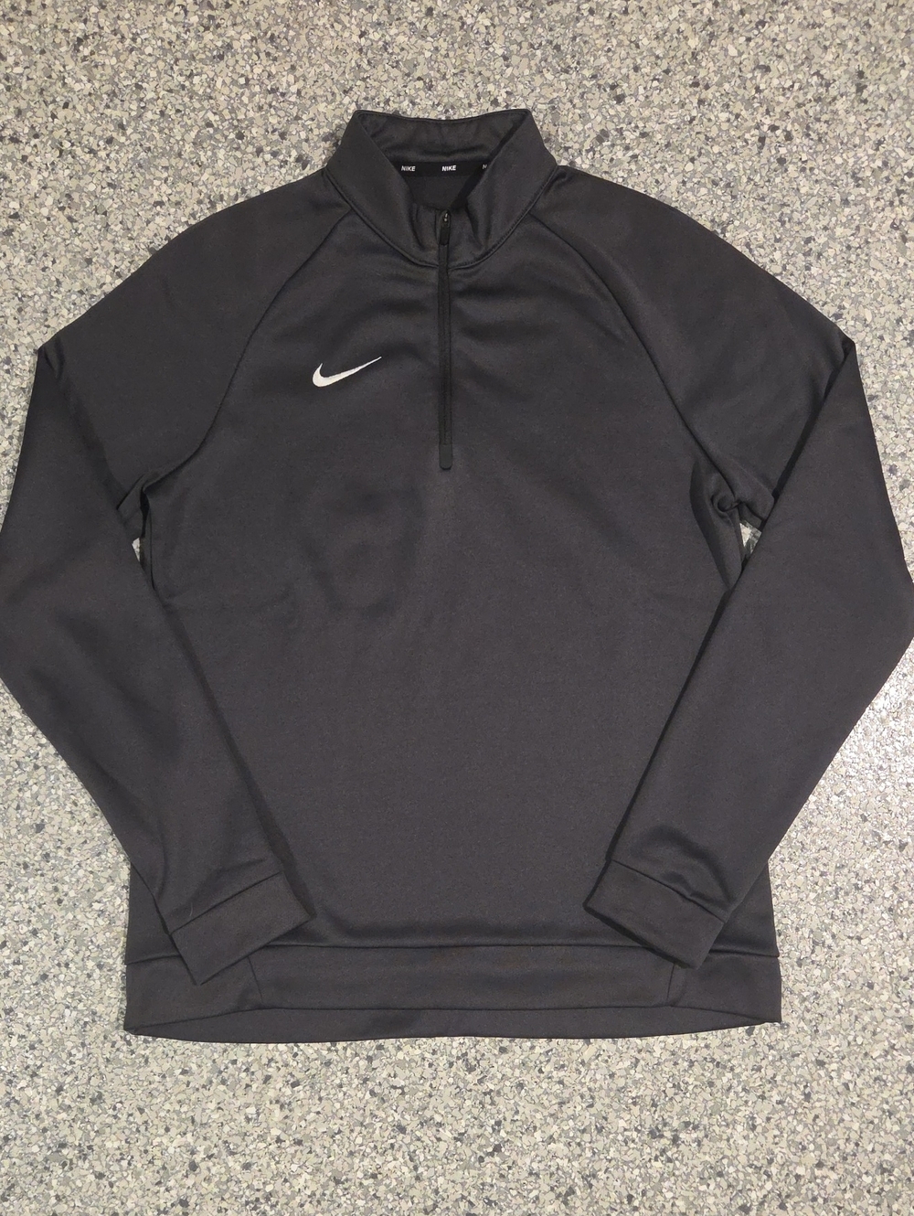 Dark Gray Nike Therma 1/4-Zip Training Top Size Small